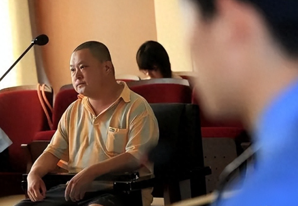 图片[2]-北京男子因拖欠医院17万，被警方抓捕，到他家取证时，民警却掏出现金：我们交个朋友-小师评