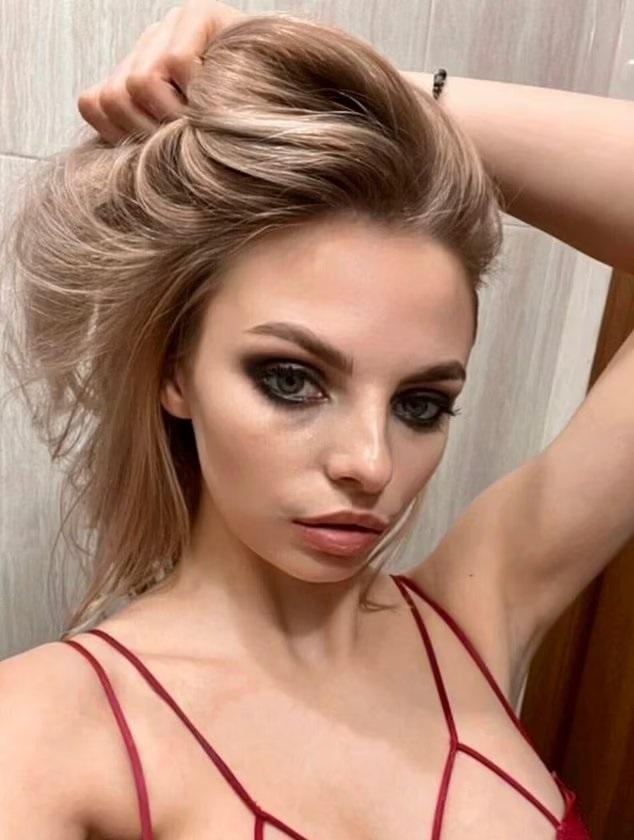 27岁俄罗斯模特称“乌克兰女性更好看”，被罚款，道歉后仍受调查-小师评