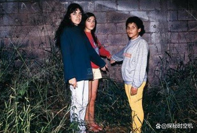 图片[2]-巴西亚马逊外星人事件，3名女孩撞见受伤“不明生物”-小师评