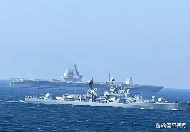 图片[2]-136杭州舰：护航海试的福建舰，让其刷了一大波流量-小师评